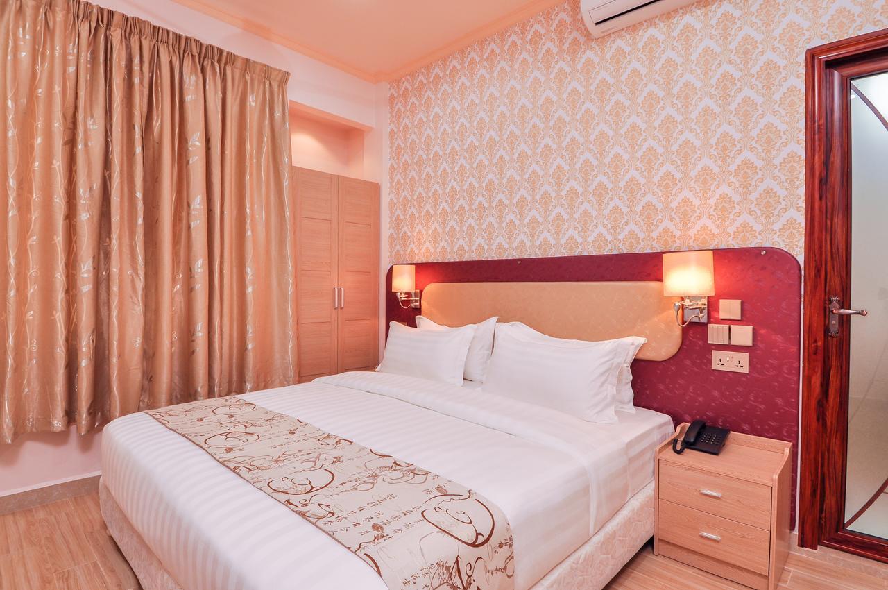 ซันไรส์ บีช แอนด์ สปา Hotel มาฟุชิ ภายนอก รูปภาพ